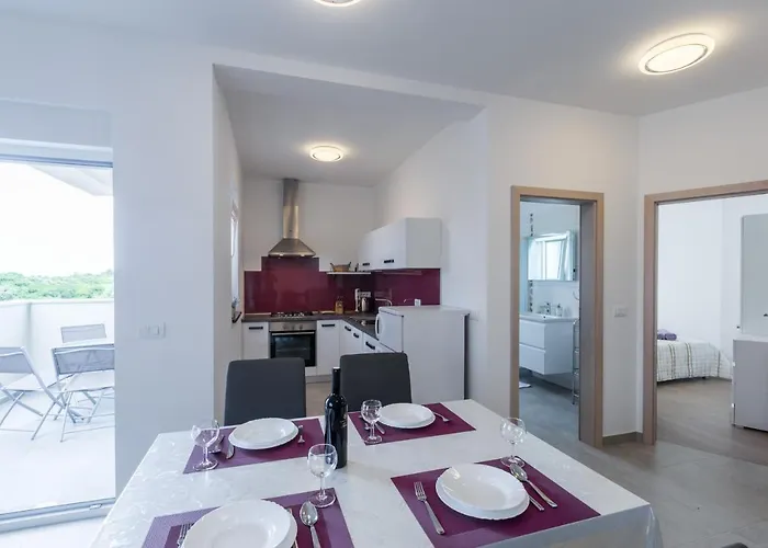 Apartman Antonio 4 *